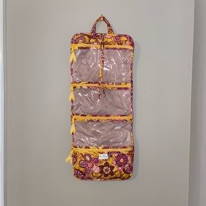 Vera Bradley hanging travel organizer!!